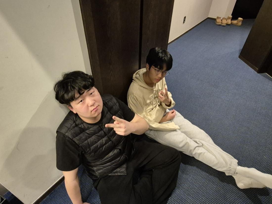 KakaoTalk_20250109_214900524_13.jpg : 2025년 1월 8일 고등부 수련회 사진입니다~