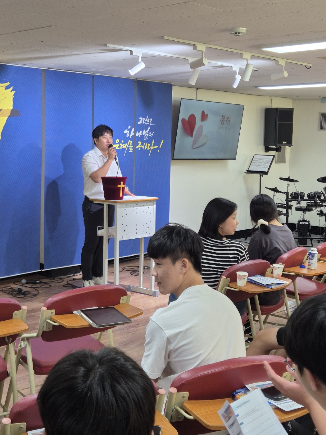 KakaoTalk_20240825_214655650_02.jpg : 8월 25일 고등부 예배 사진입니다