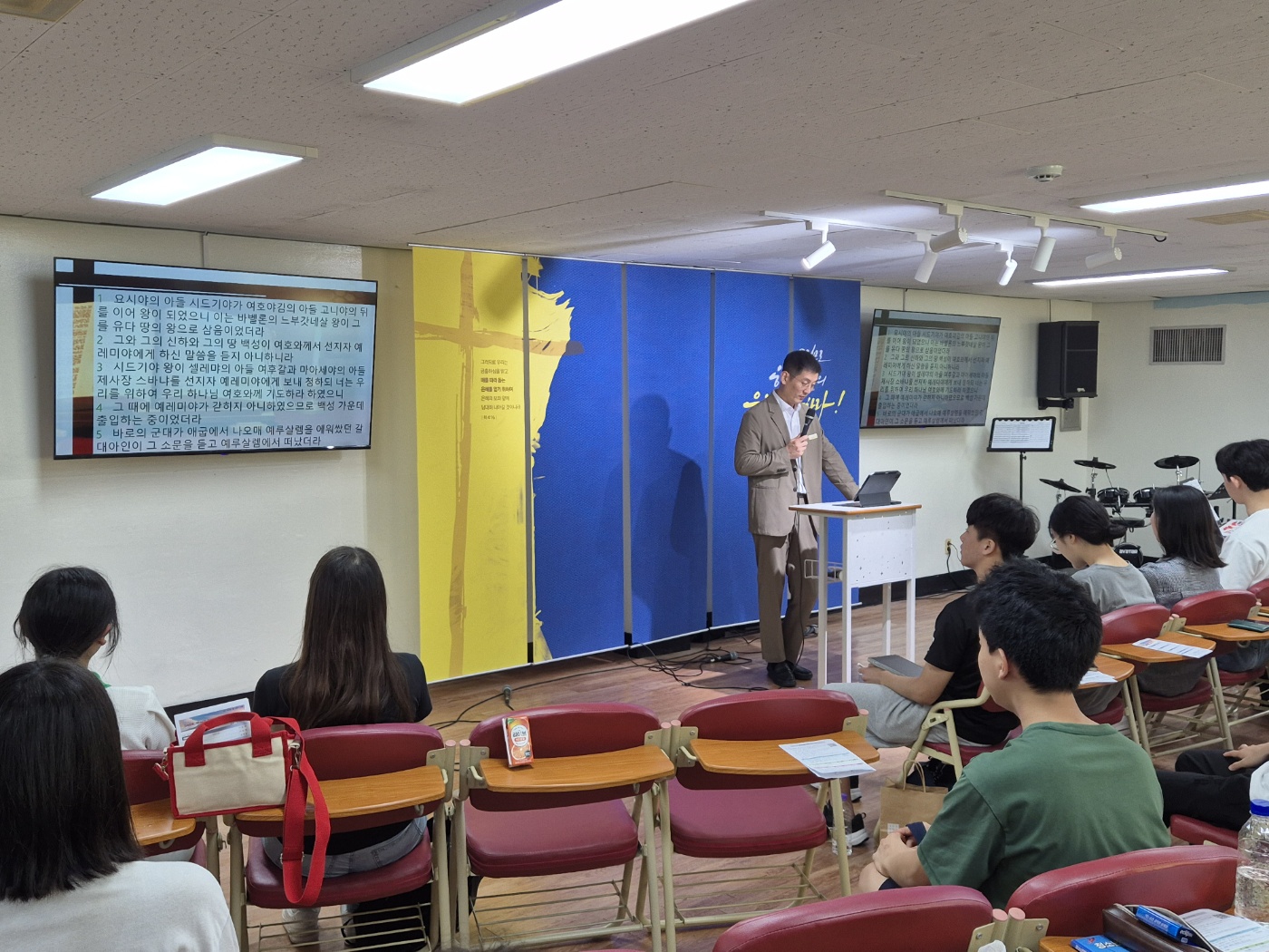 KakaoTalk_20240728_230804781_03.jpg : 7월 28일 고등부 예배 사진입니다