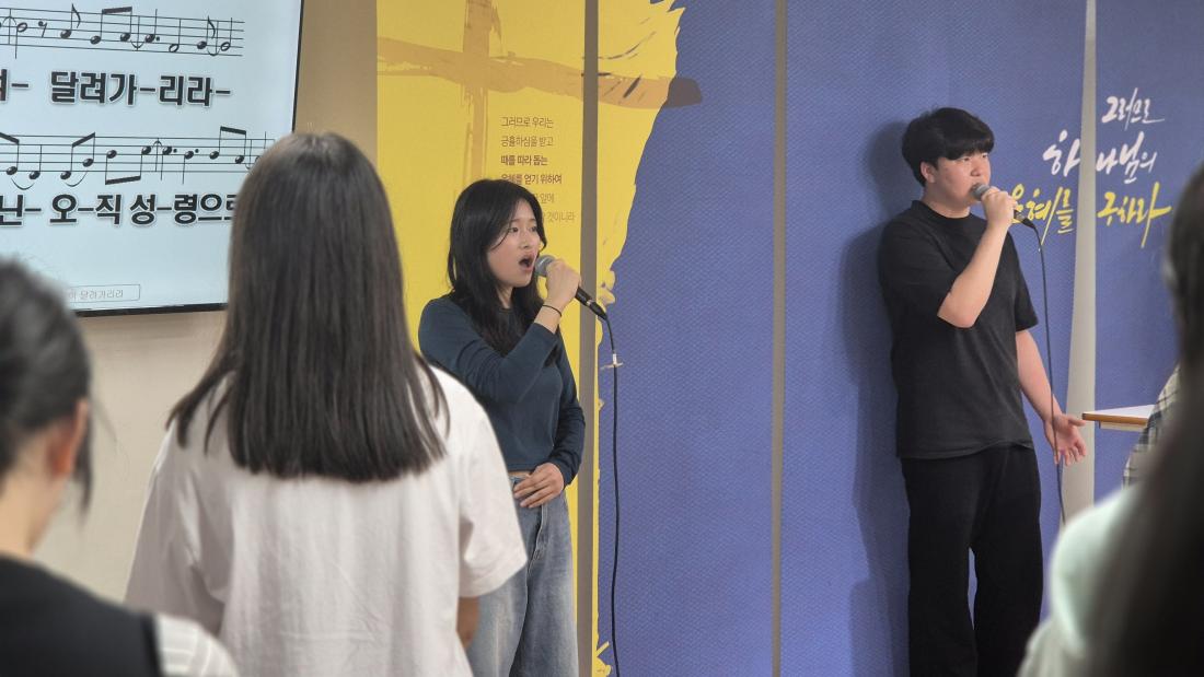 20250518_111633.jpg : 5월 18일 고등부 예배 사진입니다~
