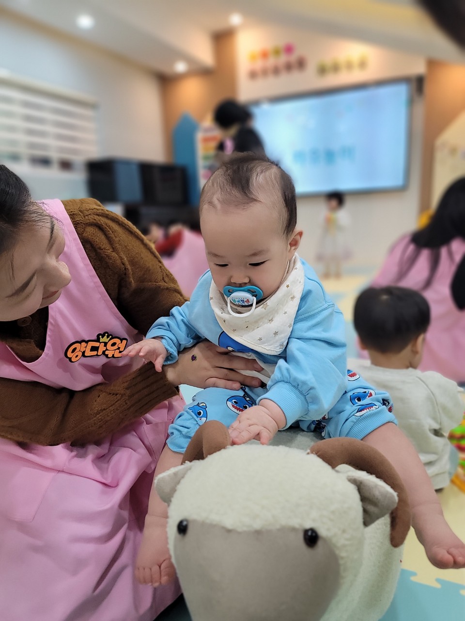 2025년 부산중앙교회 영아부_사진_20250302_73.jpg : 3월2일 주일 영아부 예배