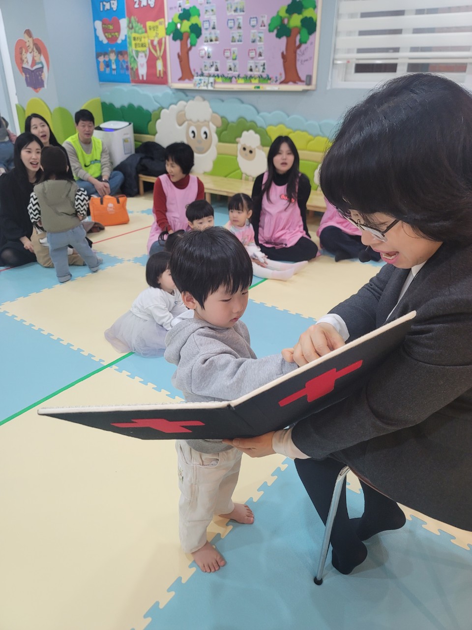 2025년 부산중앙교회 영아부_사진_20250302_37.jpg : 3월2일 주일 영아부 예배