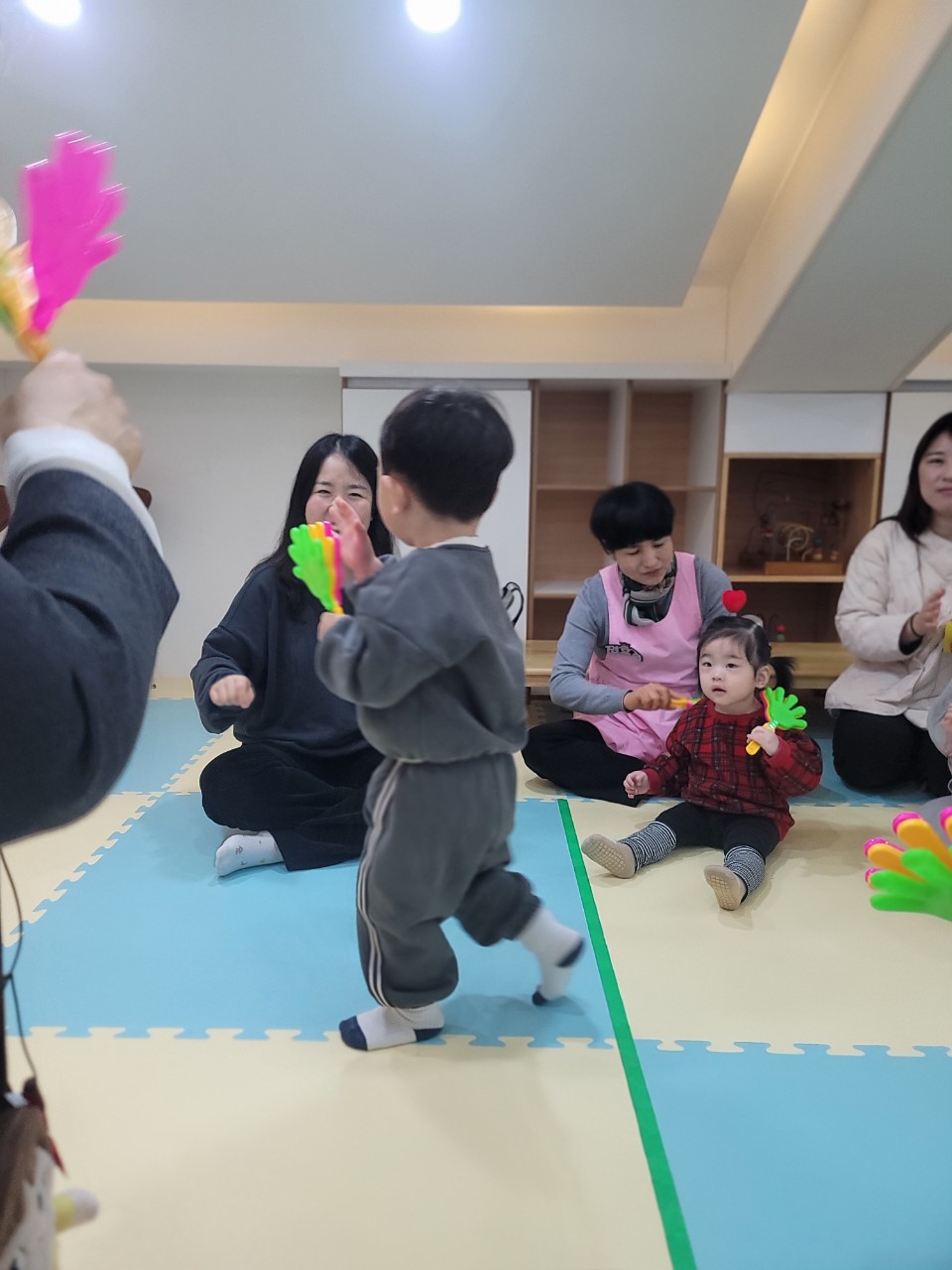 2025년 부산중앙교회 영아부_사진_20250302_66.jpg : 3월2일 주일 영아부 예배