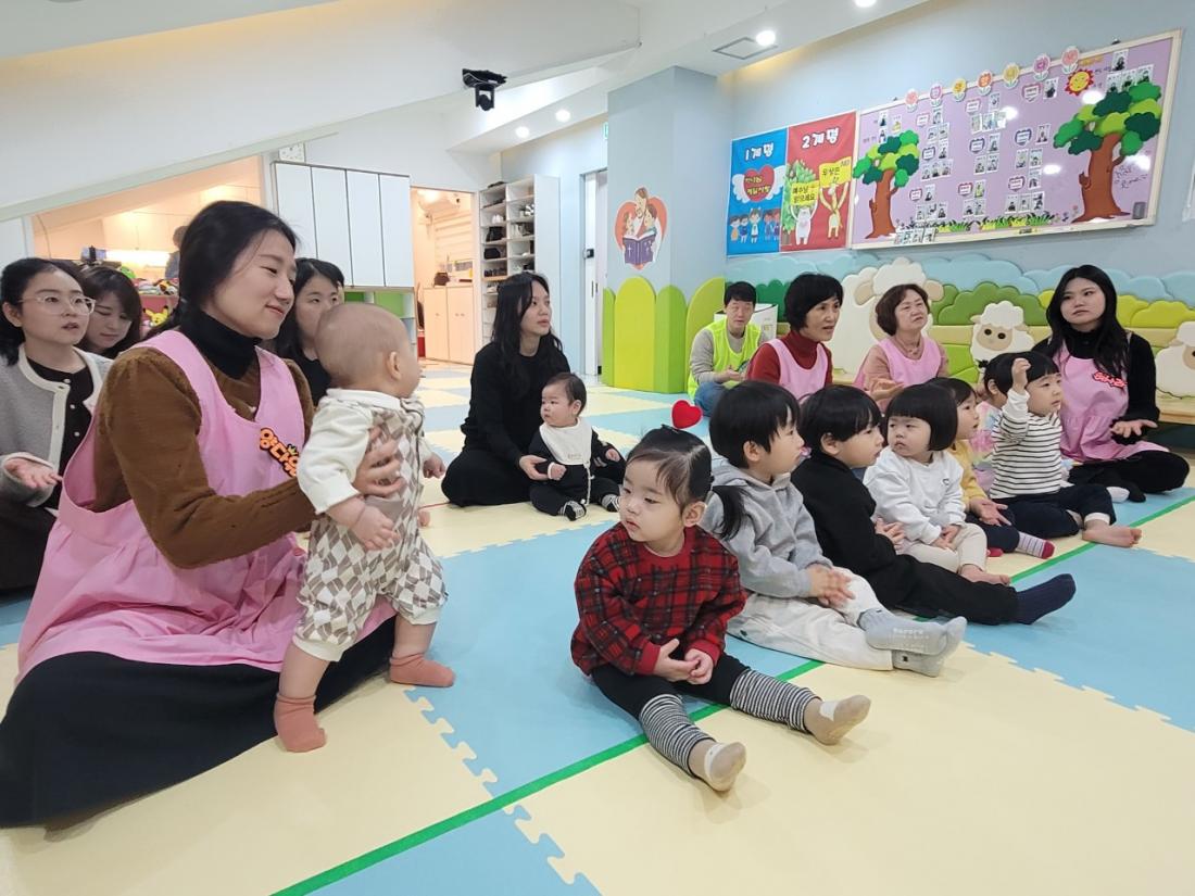 2025년 부산중앙교회 영아부_사진_20250302_21.jpg : 3월2일 주일 영아부 예배
