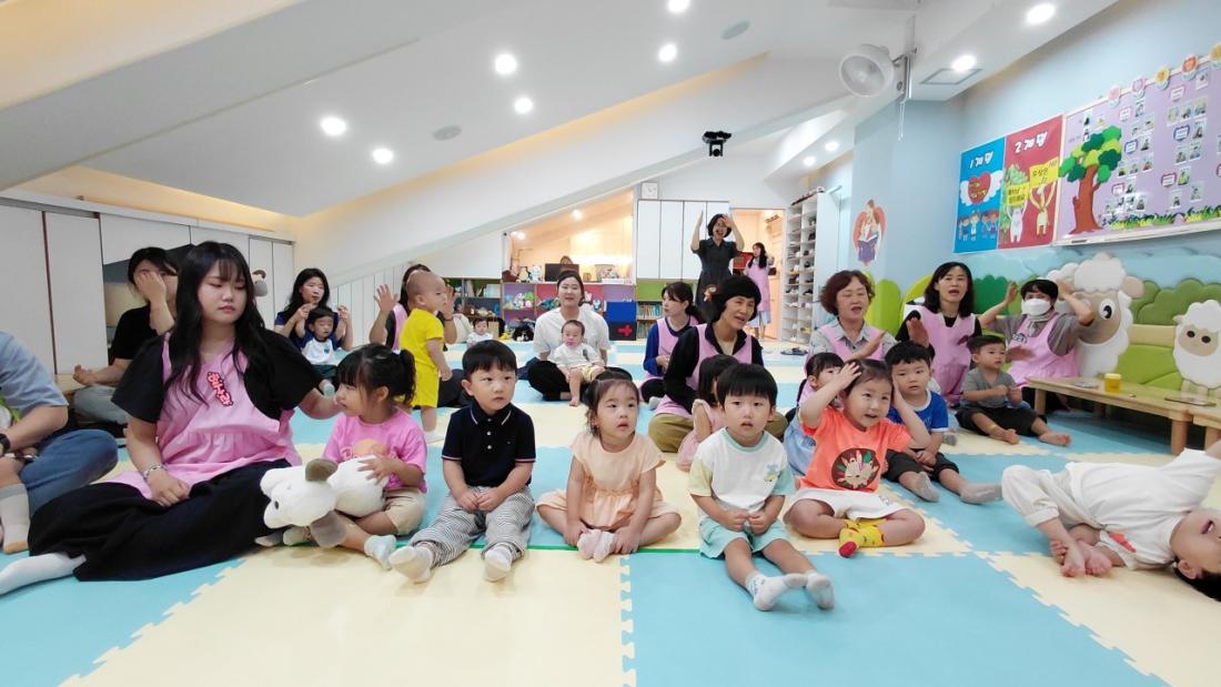 2025년 부산중앙교회 영아부_사진_20250810_74.jpg : 8월10일 주일 영아부 예배