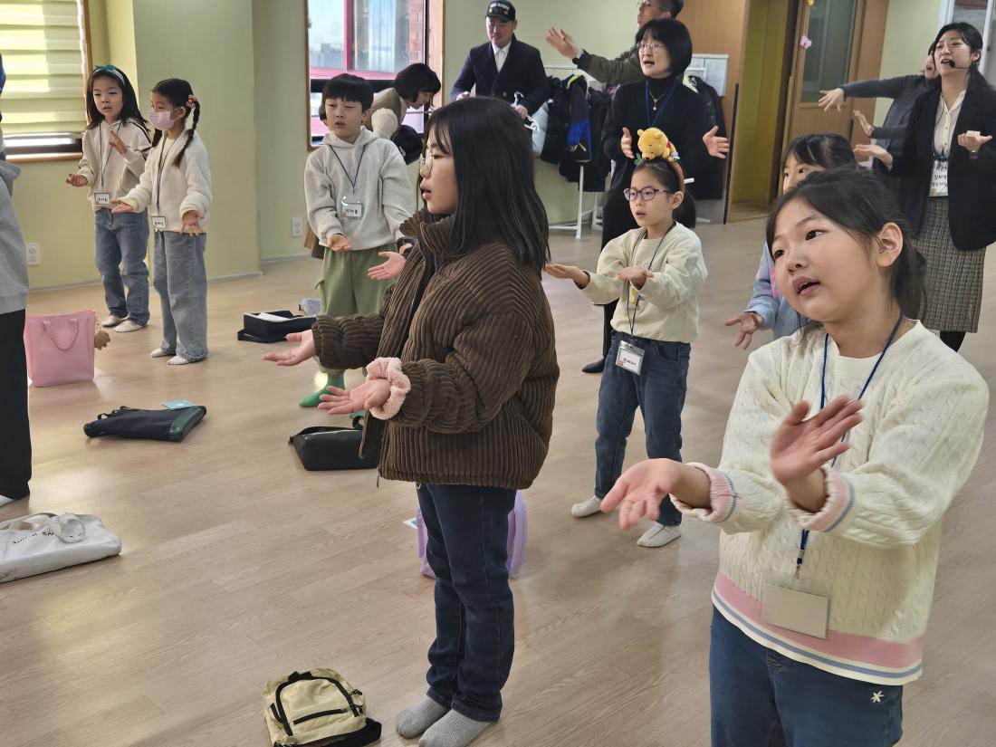 KakaoTalk_20250119_214027068_18.jpg : 1월 셋째 주 유년부 모습입니다.