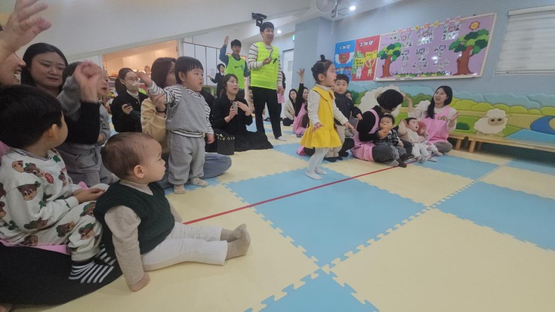 2026년 부산중앙교회 영아부_사진_20260315_26.jpg : 3월 15일 주일 영아부 예배