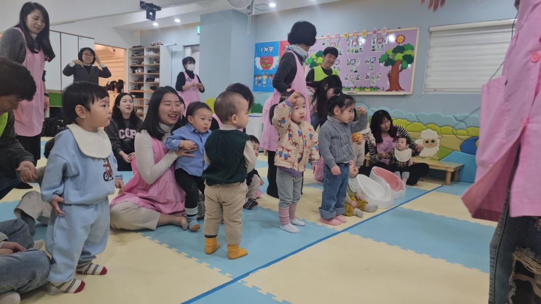 2026년 부산중앙교회 영아부_사진_20260222_25.jpg : 2월22일 주일 영아부 예배