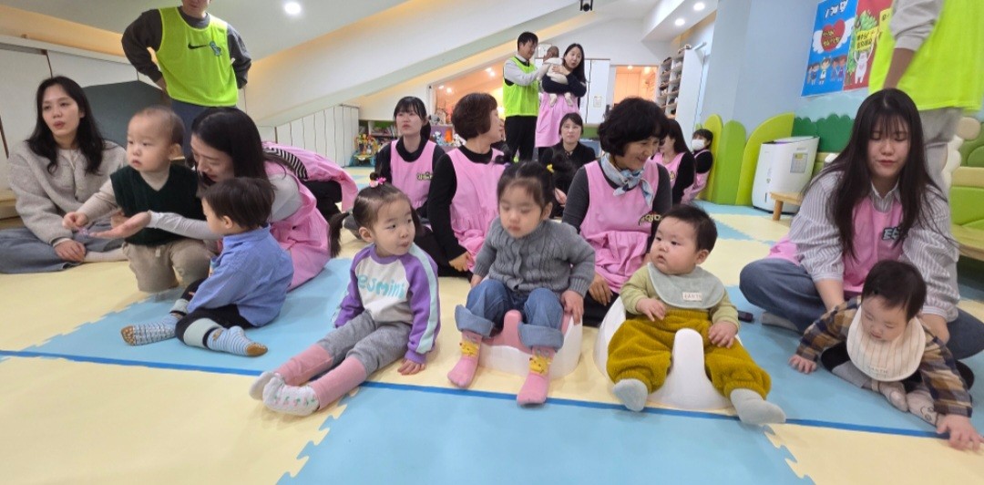 2026년 부산중앙교회 영아부_사진_20260222_40.jpg : 2월22일 주일 영아부 예배