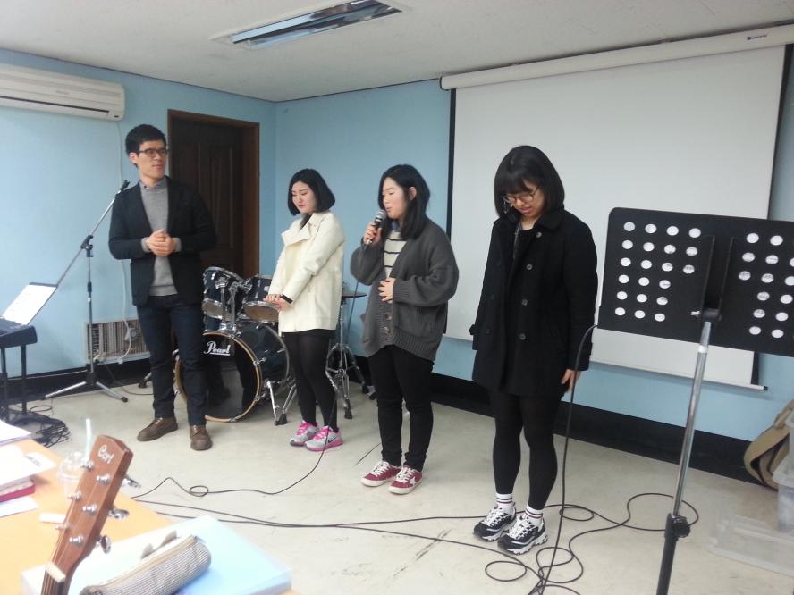 20140302_115917.jpg : [고등부] 3월 생일잔치, 새친구, 등반, 이상훈 선생님 송별인사