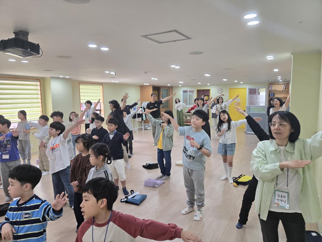 KakaoTalk_20250520_210419946_03.jpg : 5월 셋째주 유년부 입니다^^