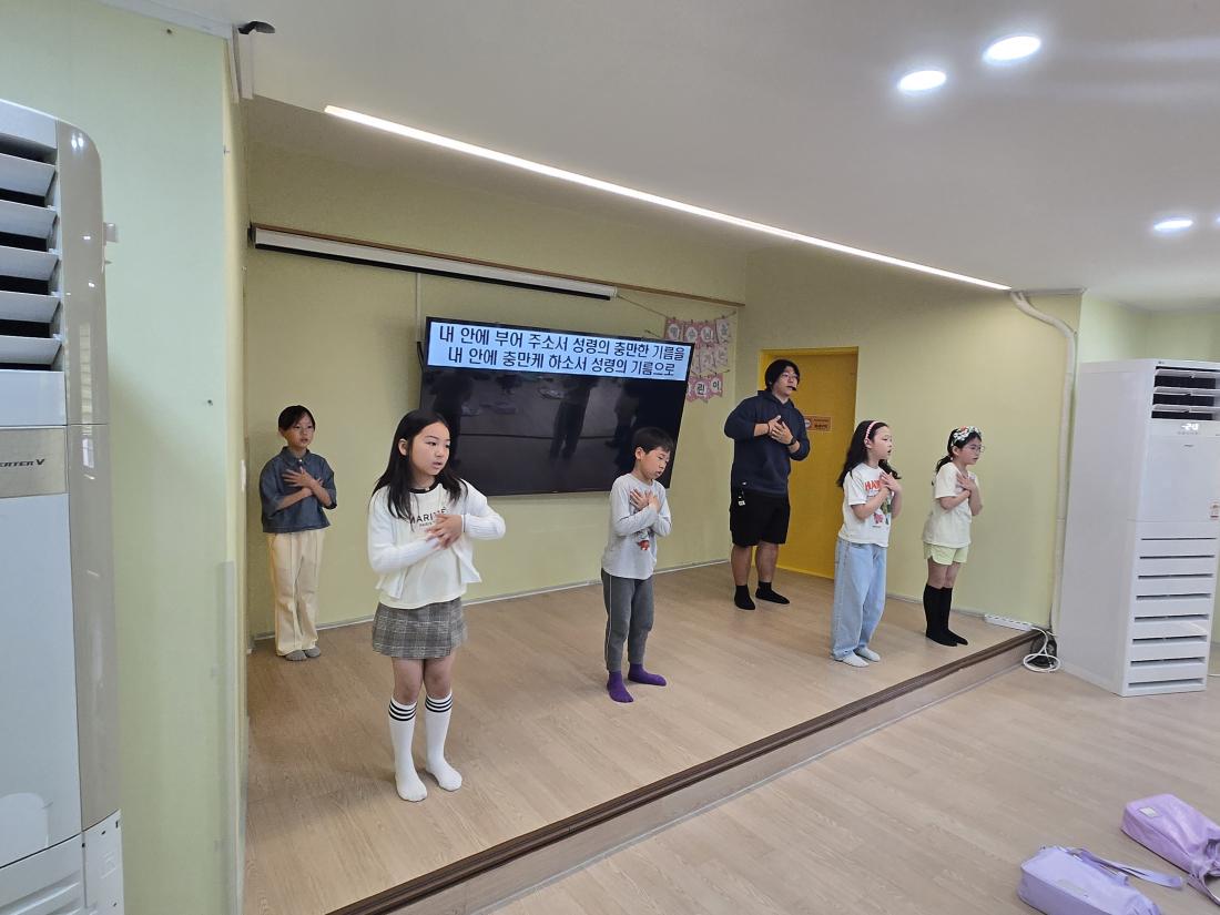 KakaoTalk_20250520_210419946_02.jpg : 5월 셋째주 유년부 입니다^^