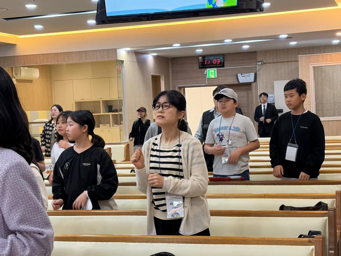 IMG_2988.jpeg : ⭐️26.04.19.초등부 예배⭐️ 세상에서 빛나는 하나님의 백성!