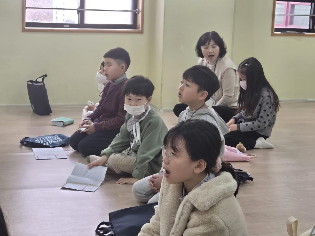 KakaoTalk_20250128_113309863_08.jpg : 1월 넷째주 유년부 모습입니다