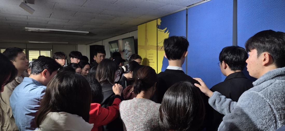 KakaoTalk_20241110_235316316_10.jpg : 11월 10일 고등부 예배 사진입니다