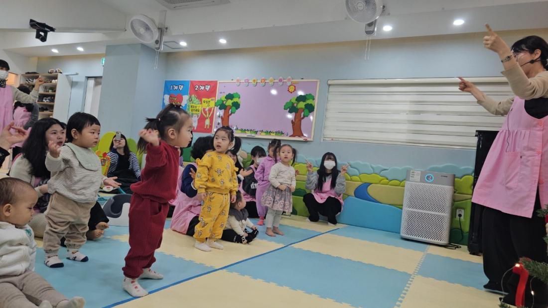 2026년 부산중앙교회 영아부_사진_20260104_17.jpg : 1월4일 주일 영아부 예배