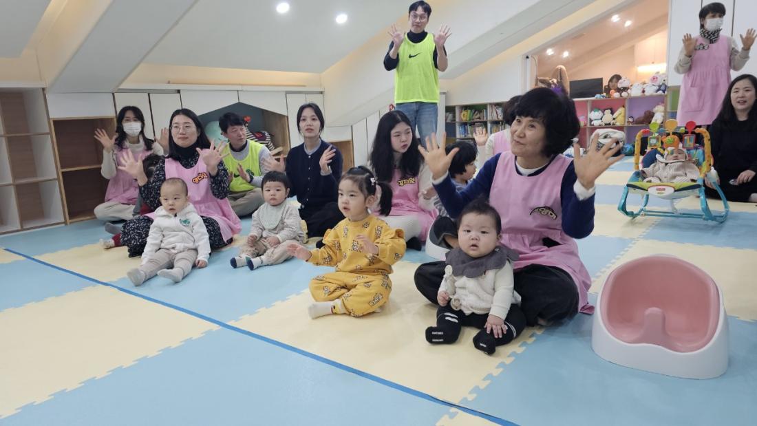 2026년 부산중앙교회 영아부_사진_20260104_20.jpg : 1월4일 주일 영아부 예배