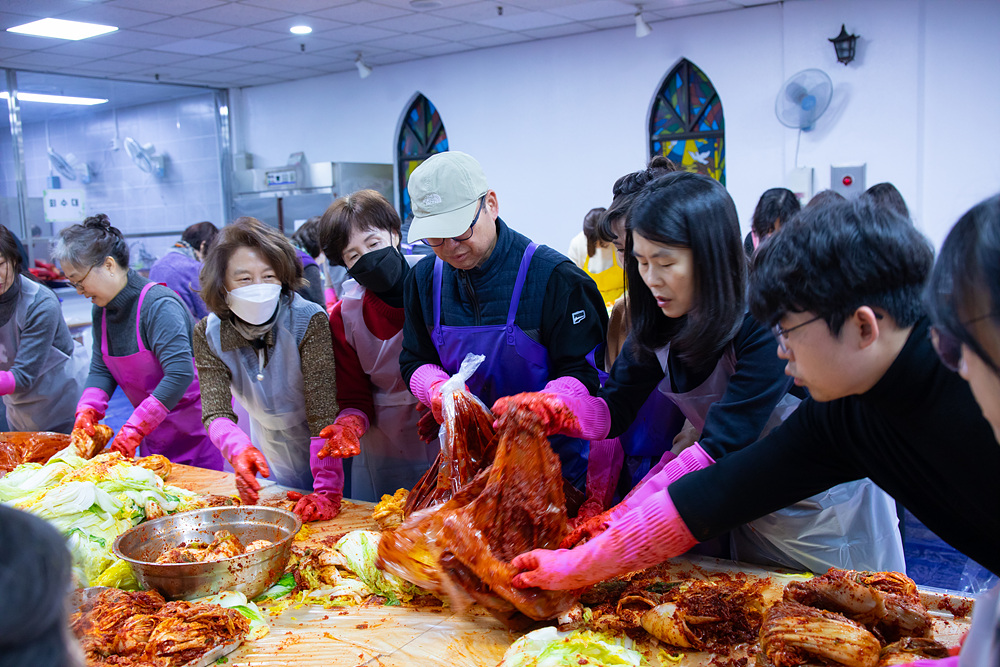 241214 사랑의김장나눔 (35).jpg