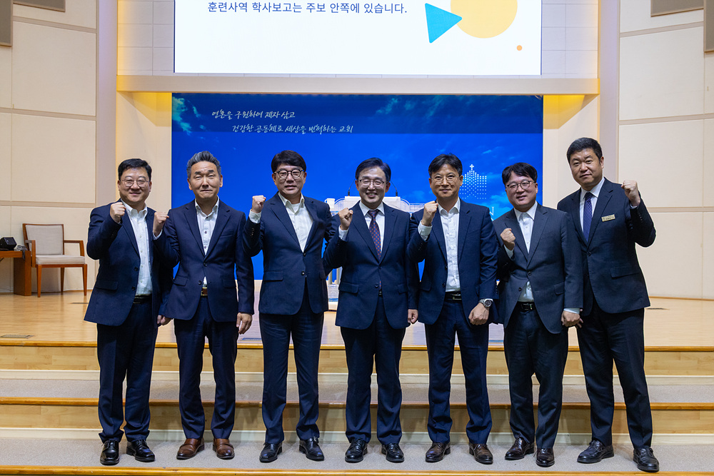 2P8A0580.jpg 2P8A0580.jpg