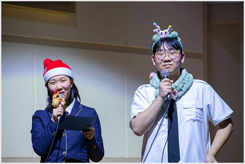 사회자 (2).jpg