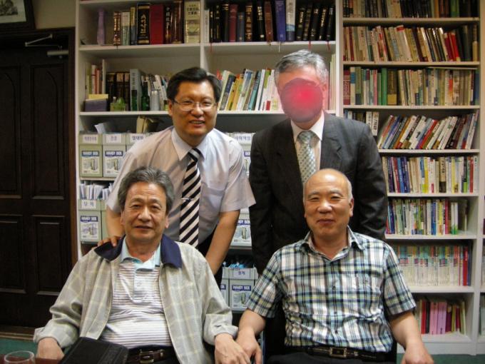 2K-A 006.jpg